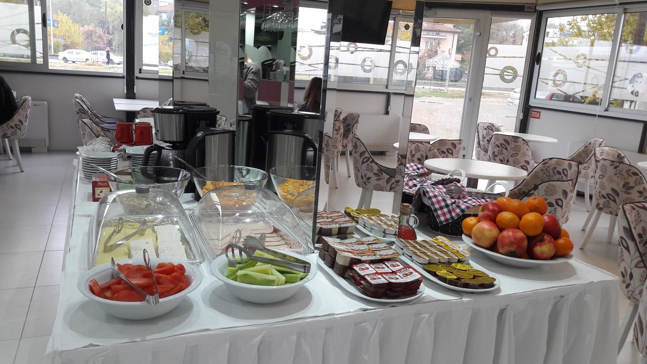 Astera Apart Hotel Skopje Eksteriør bilde
